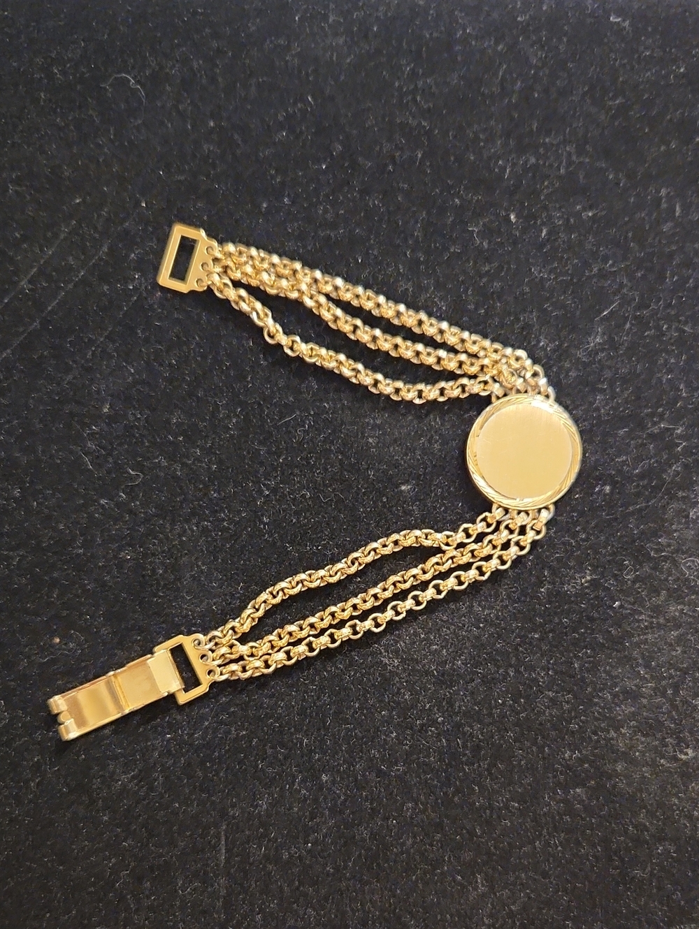 Speidel Vintage Gold Multi-Strand Circle Pendant Bracelet